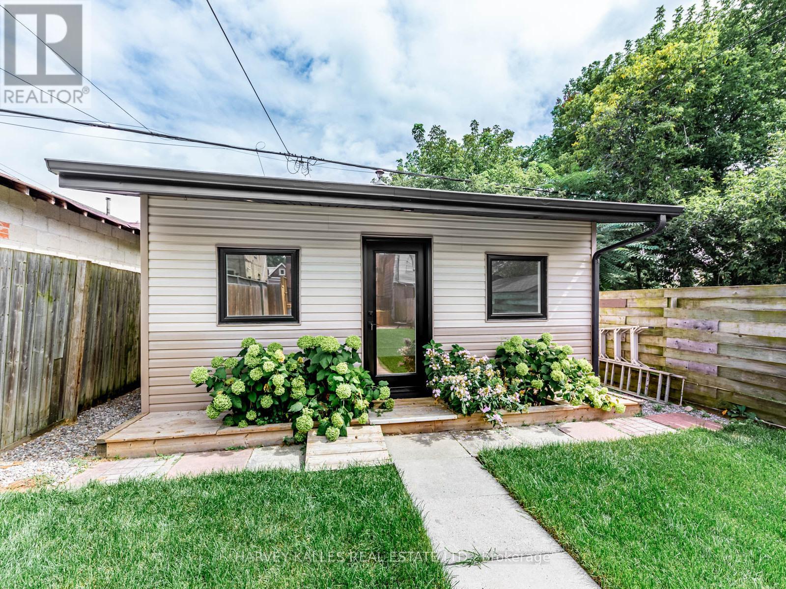 379 Winona Drive, Toronto, Ontario  M6C 3T4 - Photo 39 - C12720092