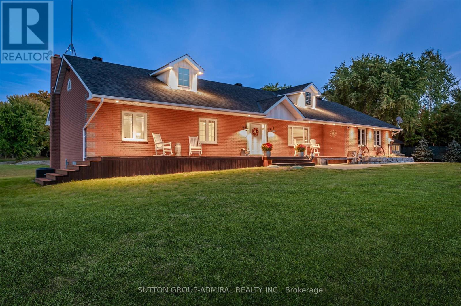 250 Denney Drive, Essa, Ontario  L3W 0T8 - Photo 3 - N12814962