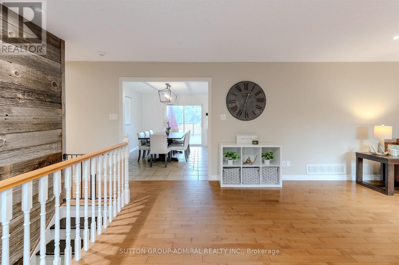 250 Denney Drive, Essa, Ontario  L3W 0T8 - Photo 12 - N12814962