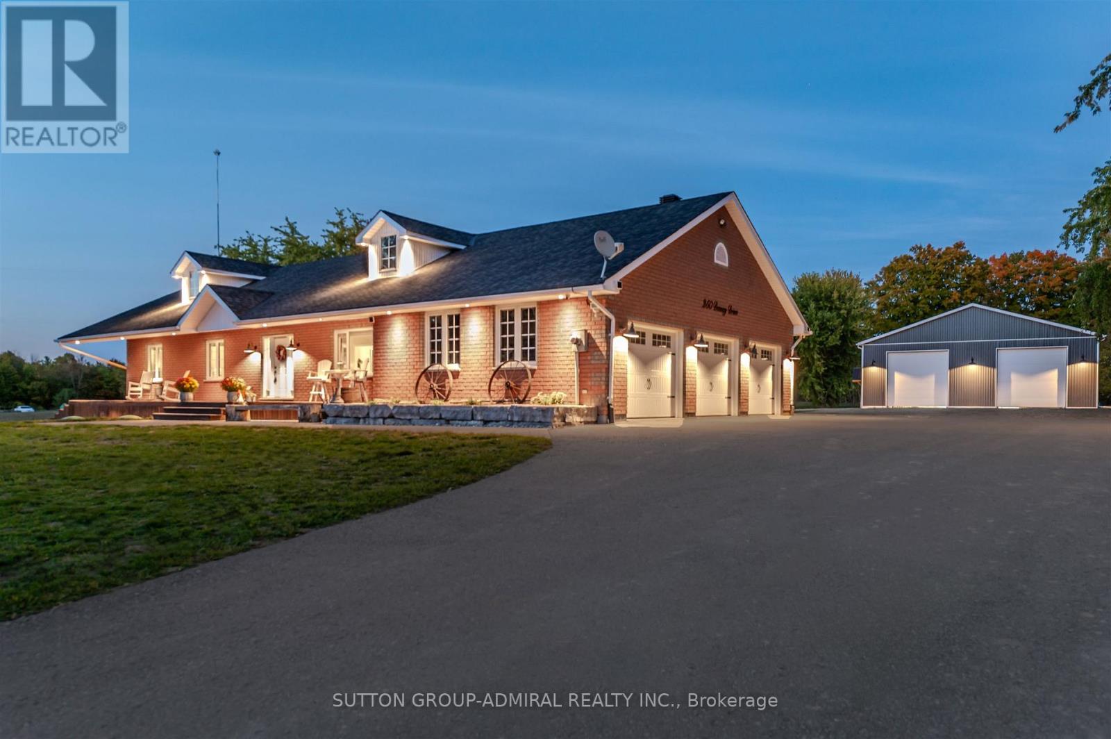 250 Denney Drive, Essa, Ontario  L3W 0T8 - Photo 1 - N12814962