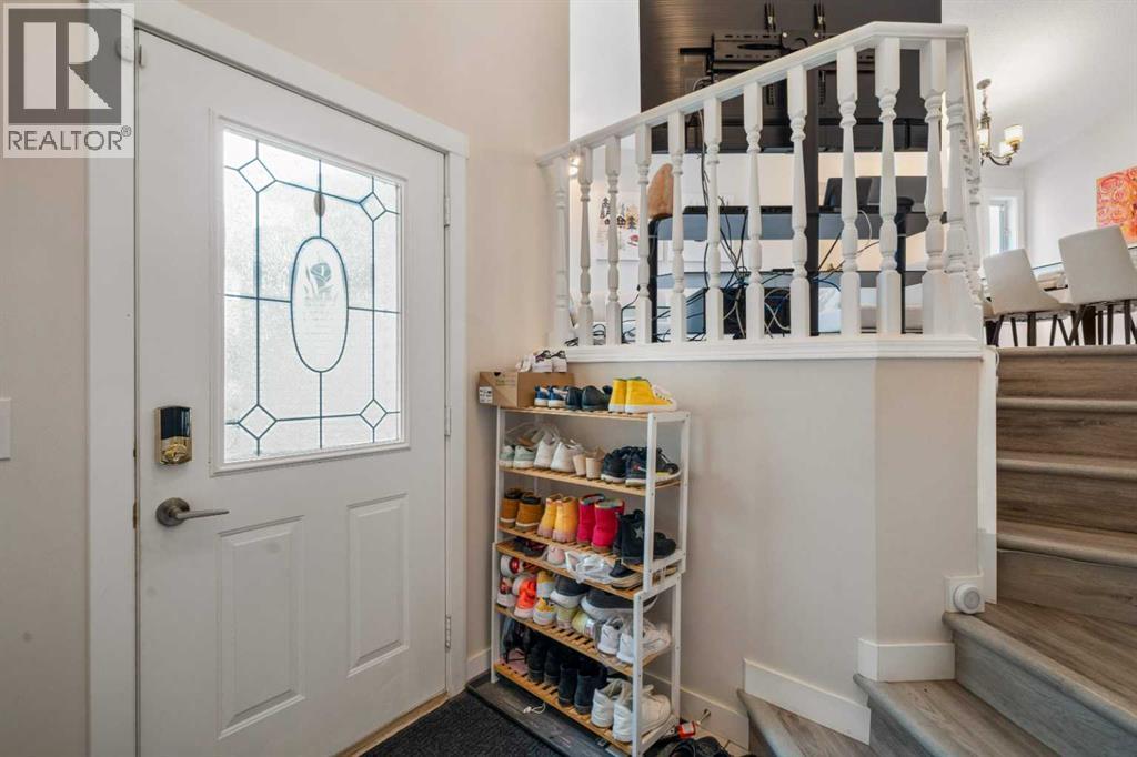 358 Hawkstone Drive Nw, Calgary, Alberta  T3G 3T7 - Photo 2 - A2278479