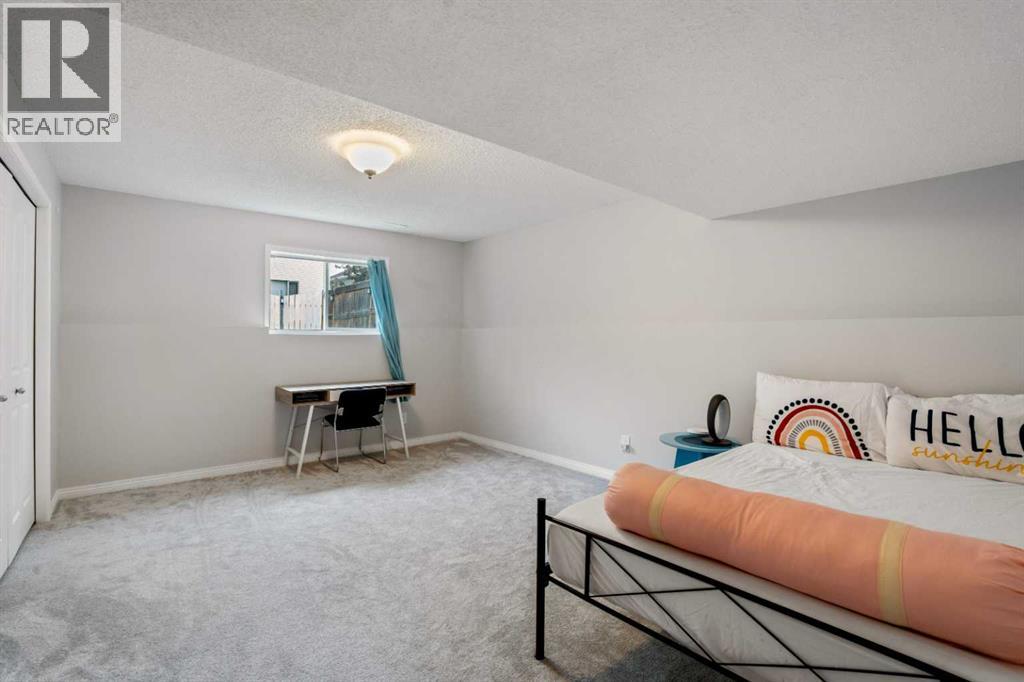 358 Hawkstone Drive Nw, Calgary, Alberta  T3G 3T7 - Photo 25 - A2278479