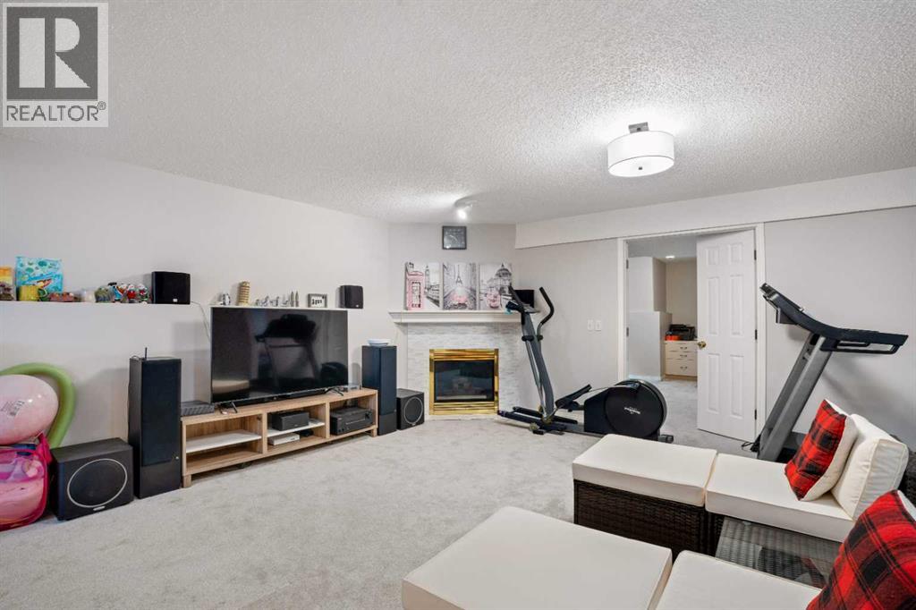 358 Hawkstone Drive Nw, Calgary, Alberta  T3G 3T7 - Photo 24 - A2278479