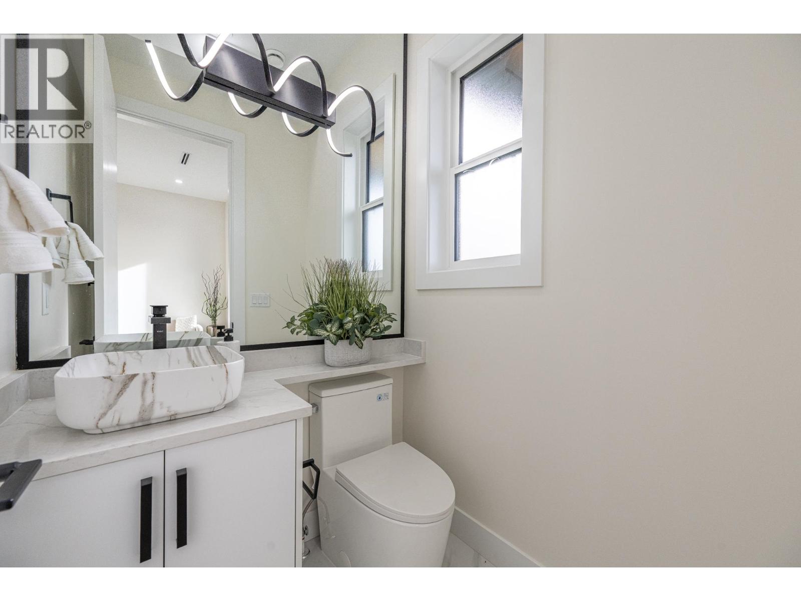 103 1149 Dansey Avenue, Coquitlam, British Columbia  V3K 3H5 - Photo 10 - R3074714