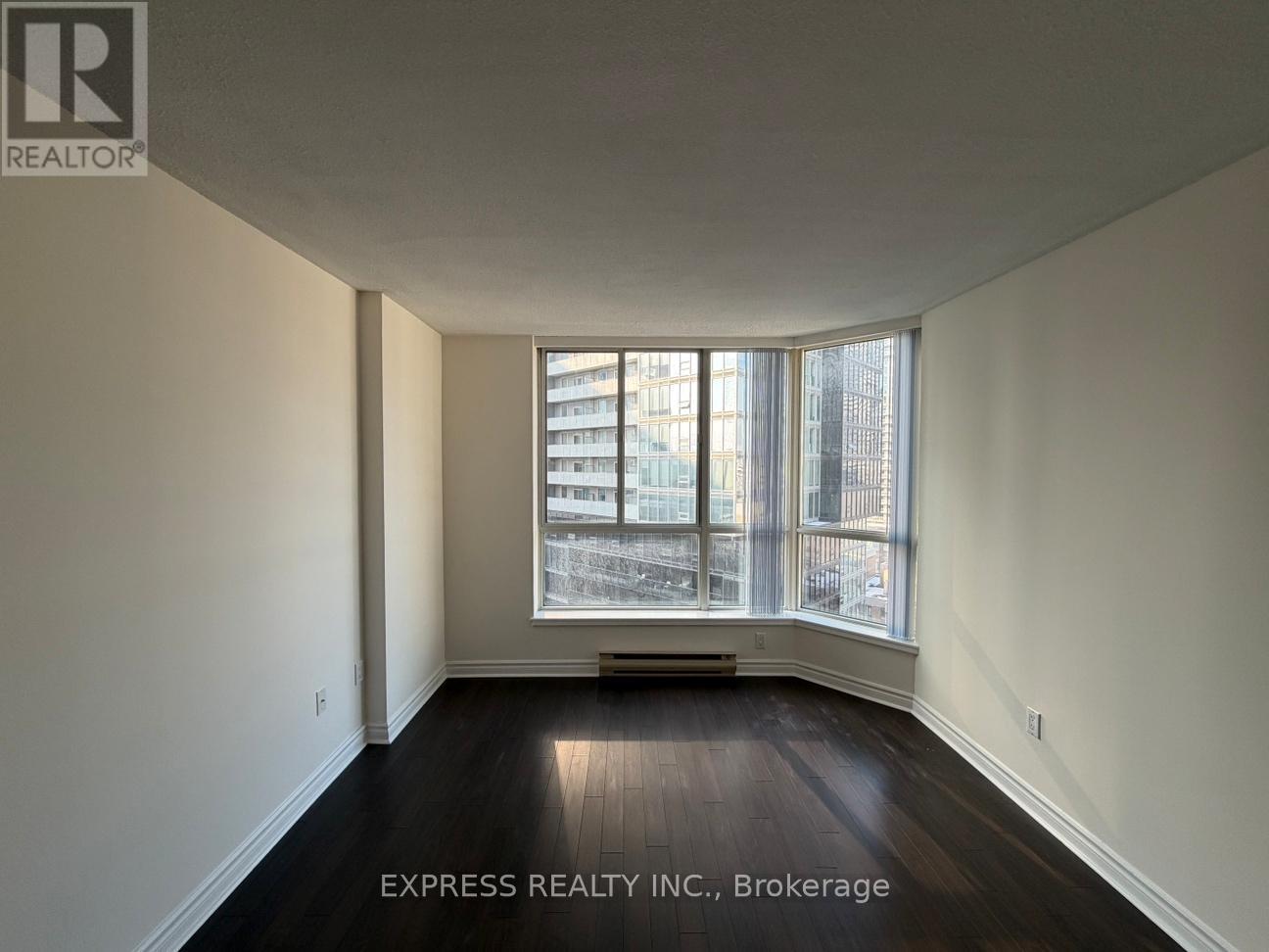 2703 - 38 Elm Street, Toronto, Ontario  M5G 2K5 - Photo 10 - C12815302