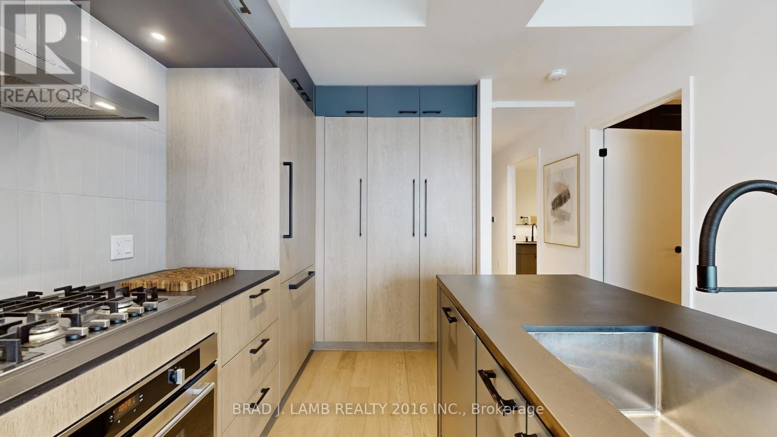 701 - 41 Dovercourt Road, Toronto, Ontario  M6J 0G6 - Photo 4 - C12815314