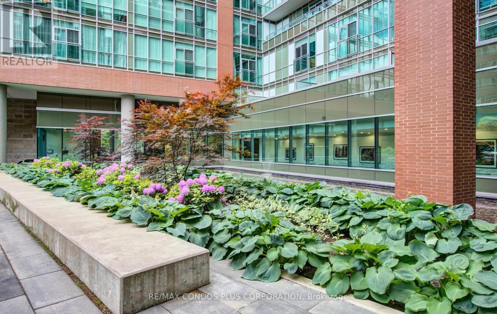 S540 - 112 George Street, Toronto, Ontario  M5A 2M5 - Photo 3 - C12815330