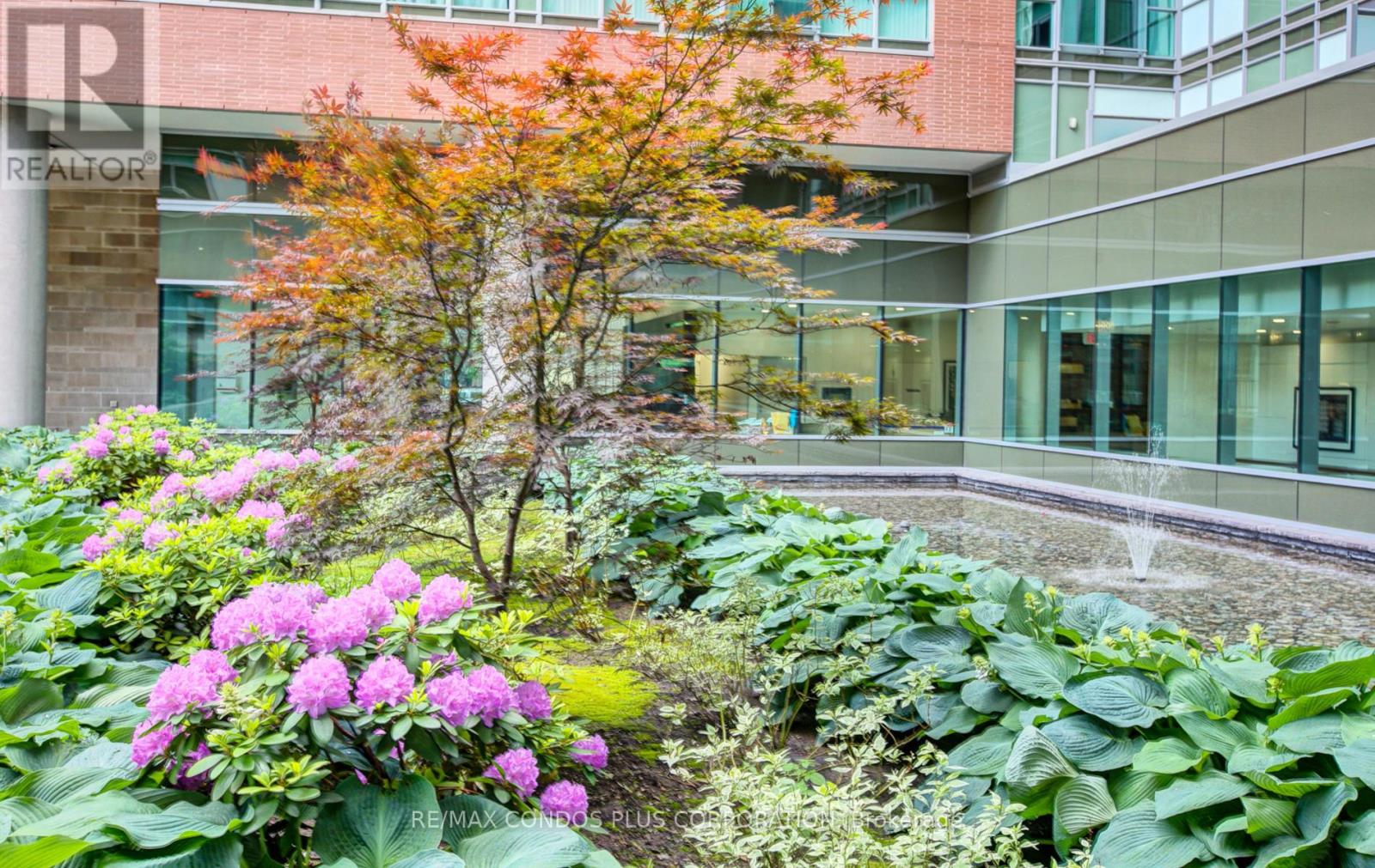 S540 - 112 George Street, Toronto, Ontario  M5A 2M5 - Photo 4 - C12815330