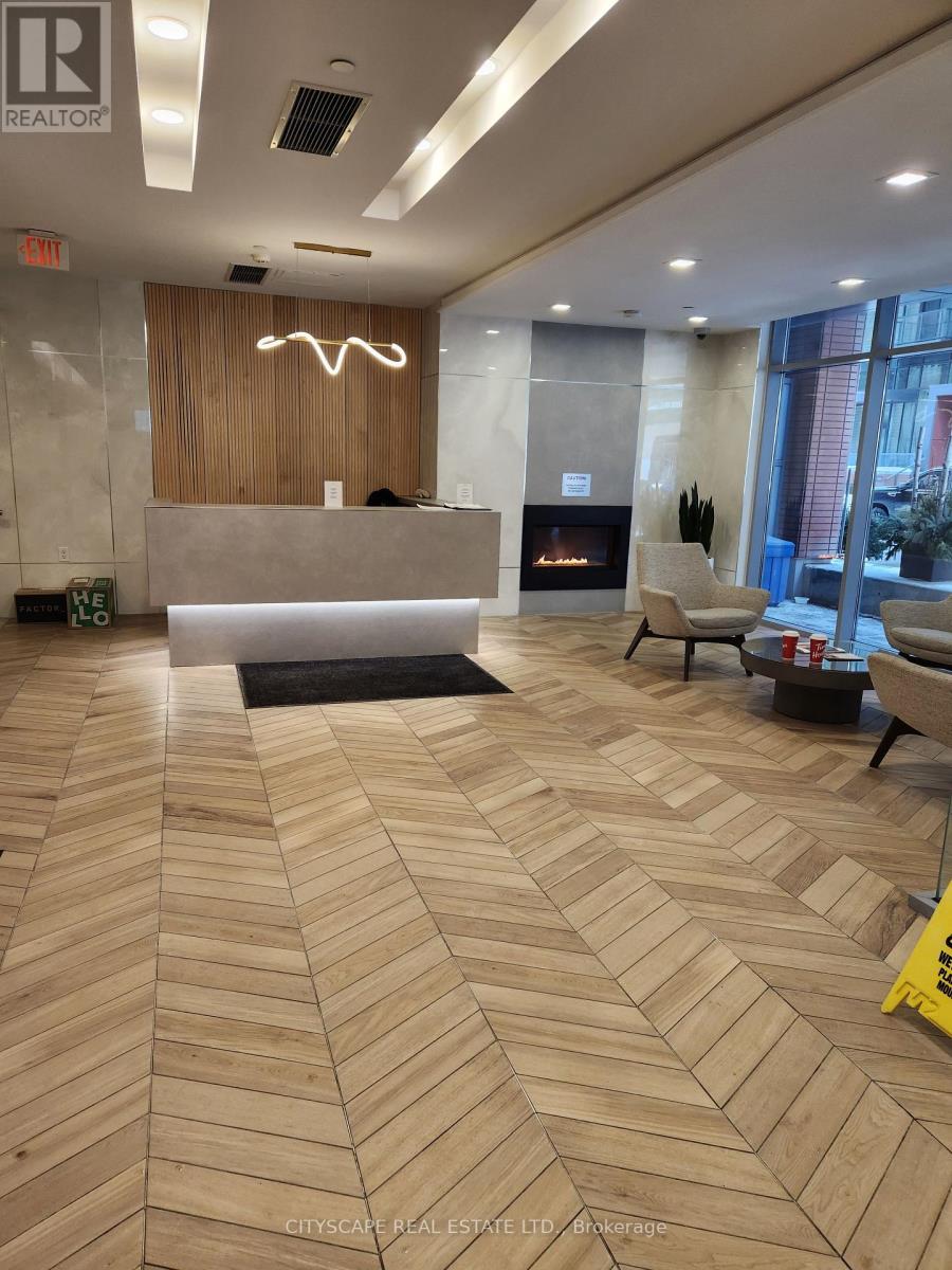 301 - 15 Bruyeres Mews, Toronto (Niagara), Ontario  M5V 0A7 - Photo 2 - C12815344