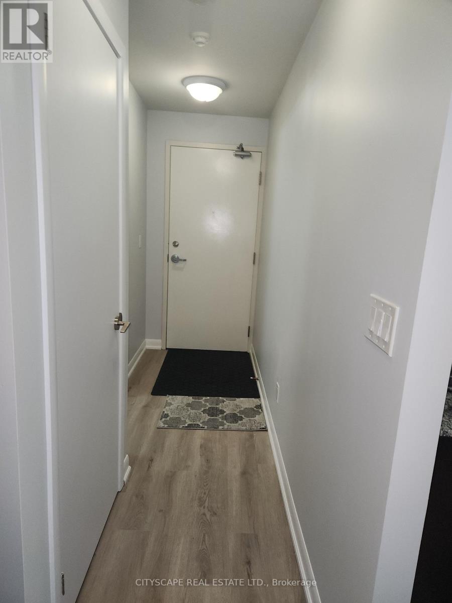 301 - 15 Bruyeres Mews, Toronto (Niagara), Ontario  M5V 0A7 - Photo 9 - C12815344