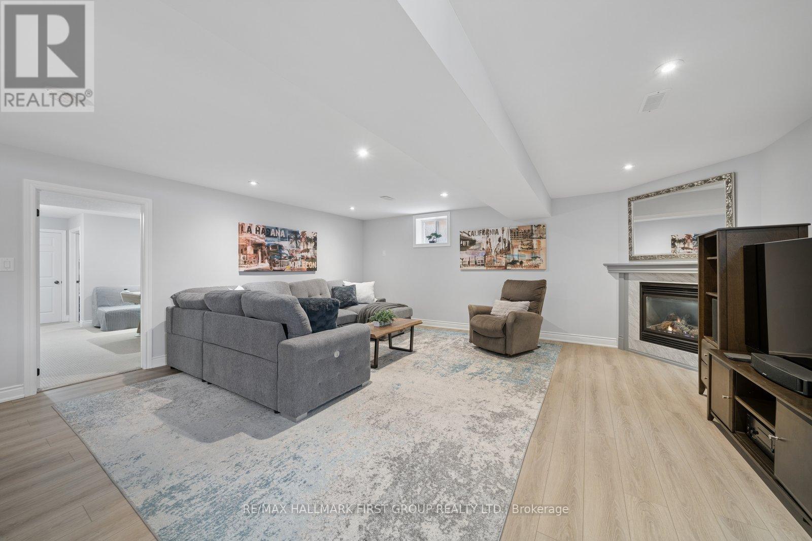 11 Lonetto Street, Whitby, Ontario  L1M 0G7 - Photo 31 - E12815218