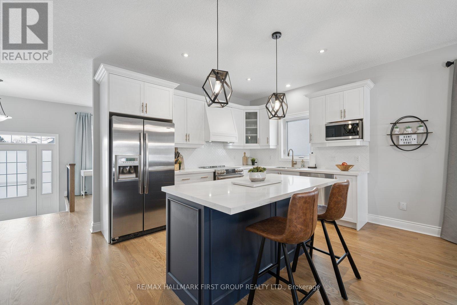 11 Lonetto Street, Whitby, Ontario  L1M 0G7 - Photo 8 - E12815218