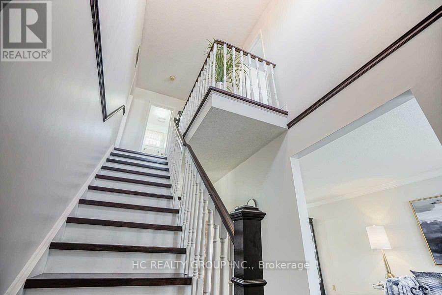 1603 Mcbrady Crescent, Pickering, Ontario  L1X 2B6 - Photo 7 - E12815252