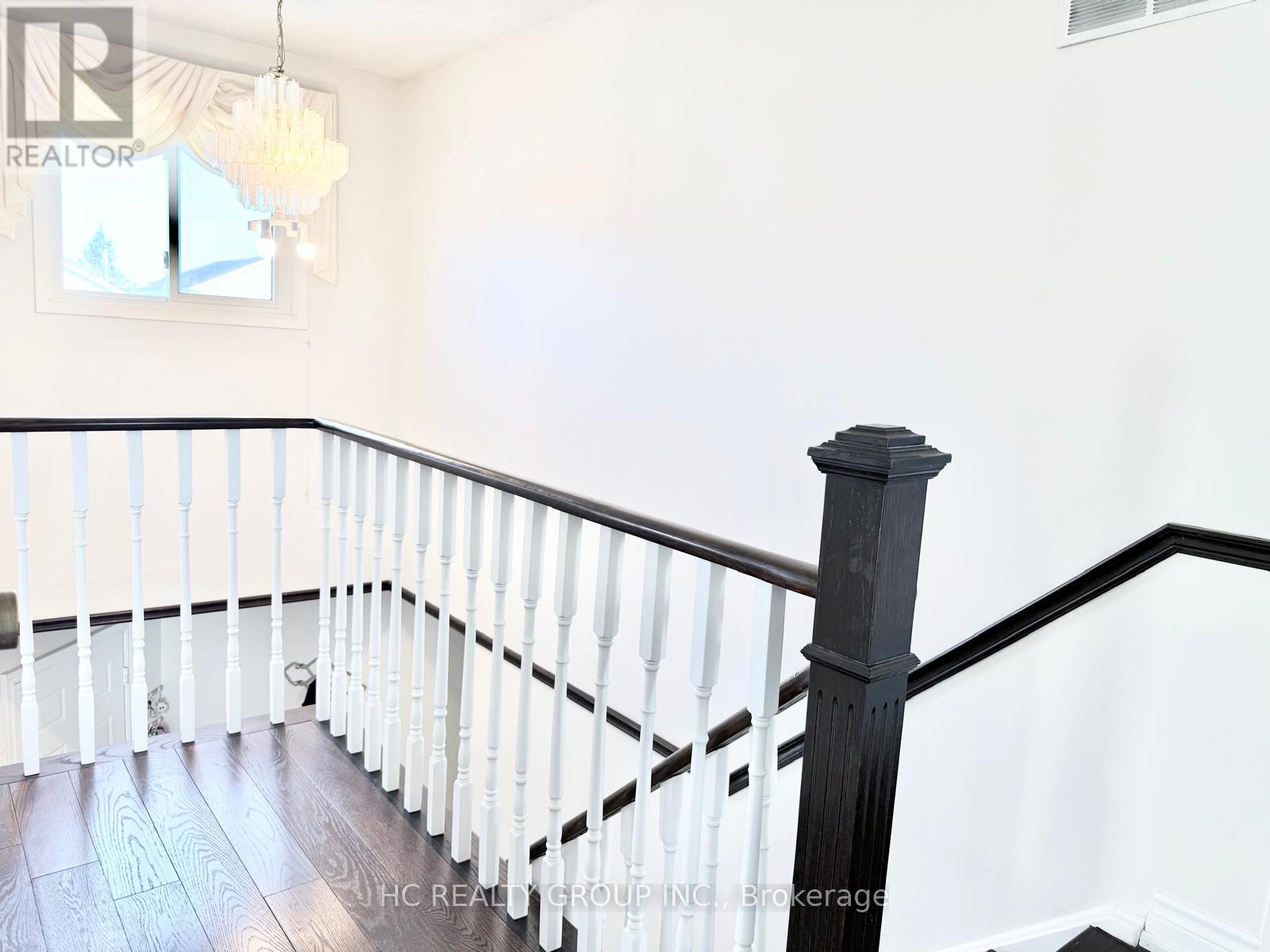 1603 Mcbrady Crescent, Pickering, Ontario  L1X 2B6 - Photo 9 - E12815252