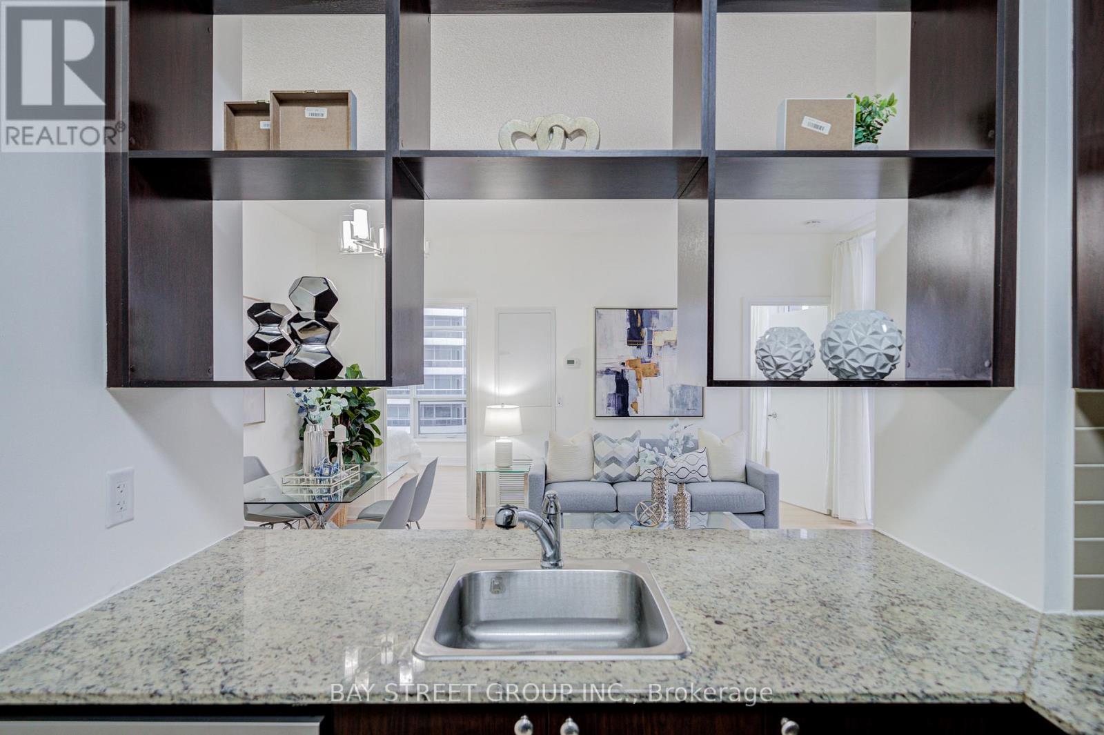 Ph3 - 151 Village Green Square, Toronto, Ontario  M1S 0K5 - Photo 17 - E12815294