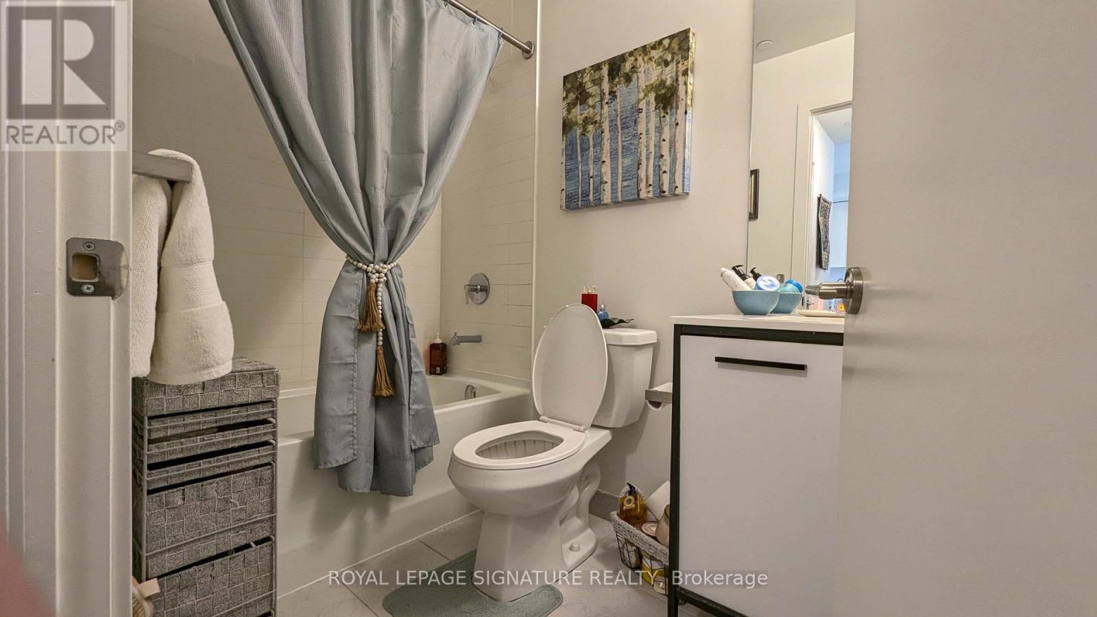 321 - 185 Deerfield Road, Newmarket, Ontario  L3Y 0G7 - Photo 8 - N12815356