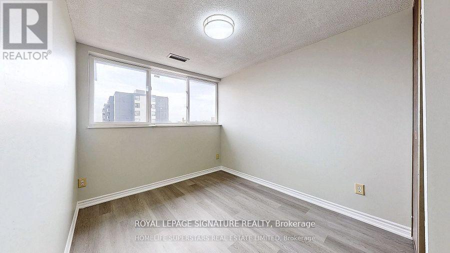 319 - 1455 Williamsport Drive, Mississauga, Ontario  L4X 2T5 - Photo 12 - W12790054