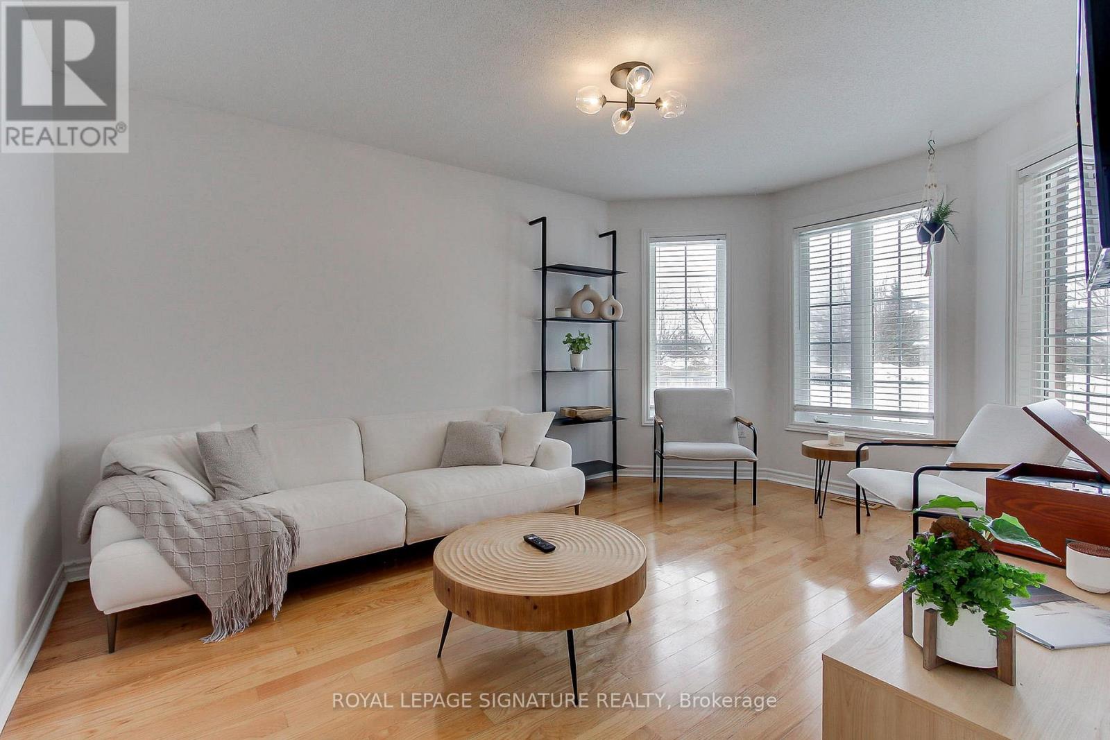 62 Cloughley Drive, Barrie (0 West), Ontario L4N 9T7 - Photo 11 - S12815324