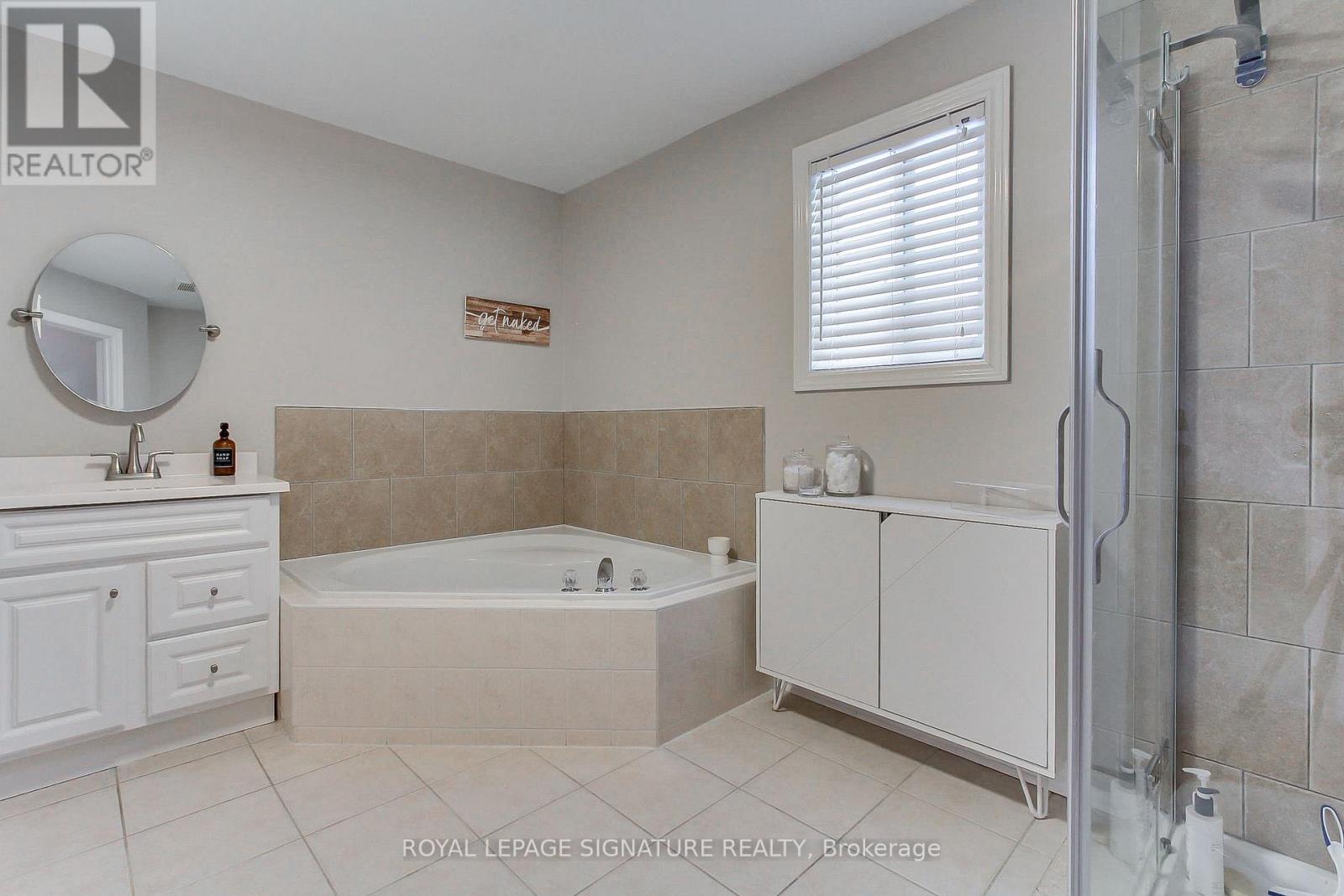 62 Cloughley Drive, Barrie (0 West), Ontario L4N 9T7 - Photo 28 - S12815324