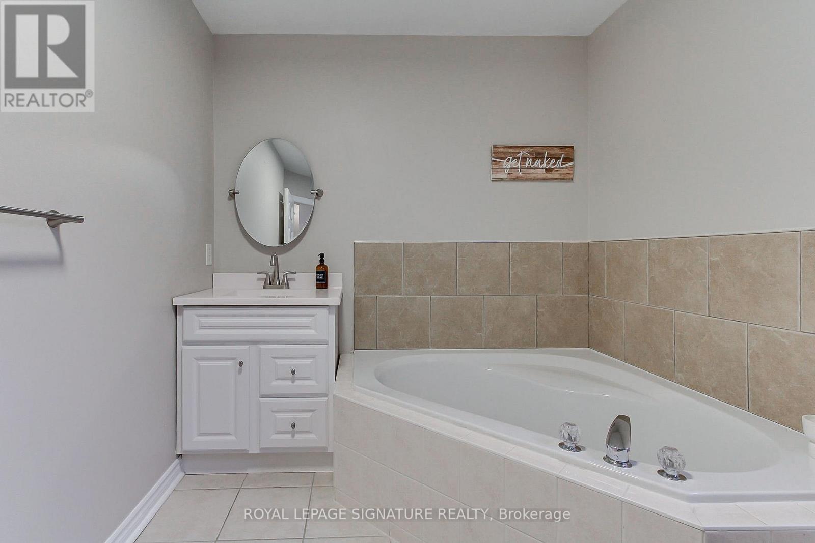 62 Cloughley Drive, Barrie (0 West), Ontario L4N 9T7 - Photo 29 - S12815324