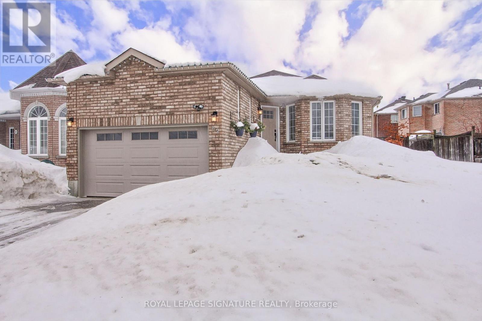 62 Cloughley Drive, Barrie (0 West), Ontario L4N 9T7 - Photo 3 - S12815324