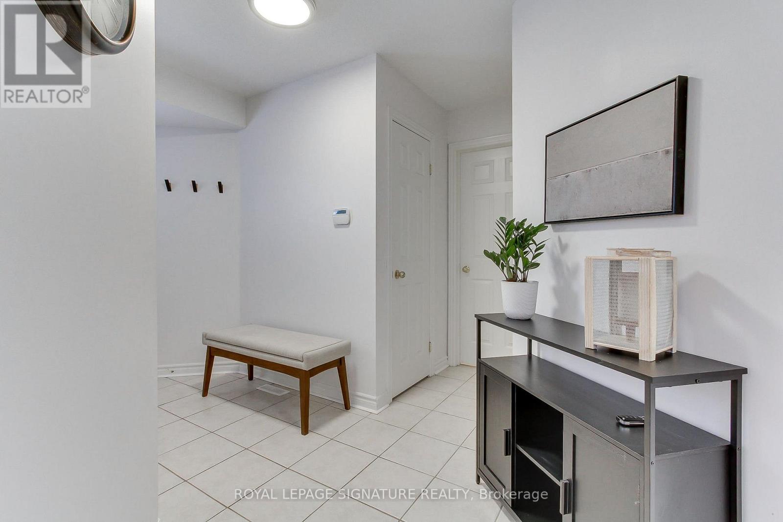 62 Cloughley Drive, Barrie (0 West), Ontario L4N 9T7 - Photo 9 - S12815324