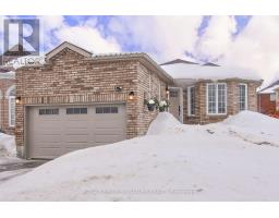 62 CLOUGHLEY DRIVE, Barrie, Ontario