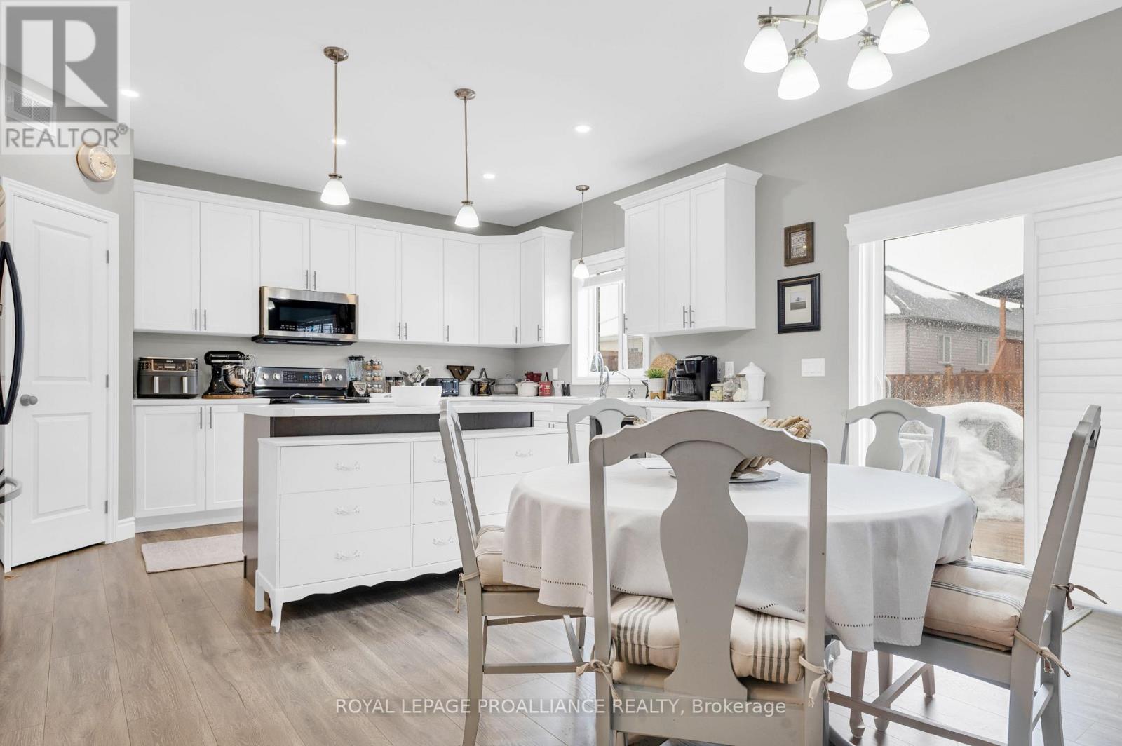 49 Redwood Drive, Belleville, Ontario  K8N 0K3 - Photo 13 - X12815038