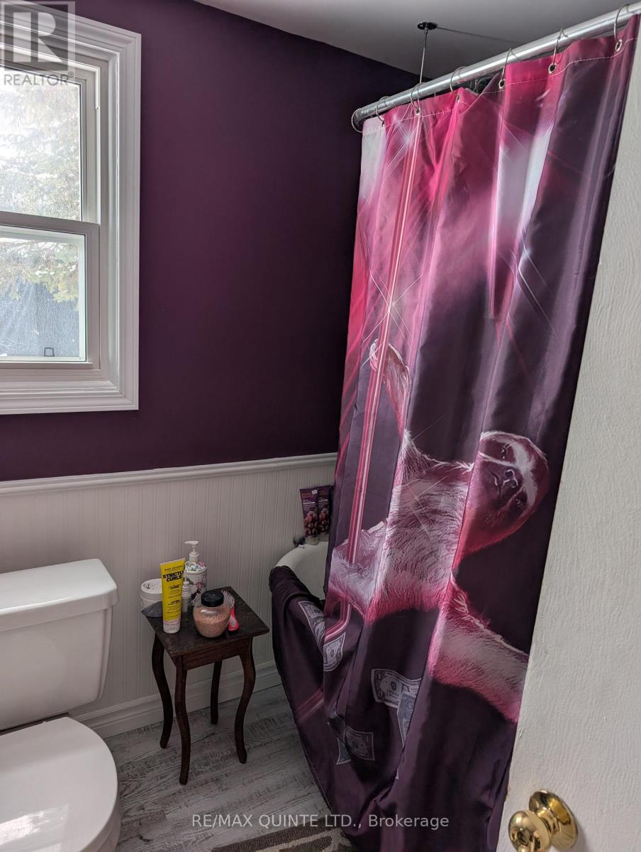 84 College Street, Deseronto, Ontario  K0K 1X0 - Photo 23 - X12815102