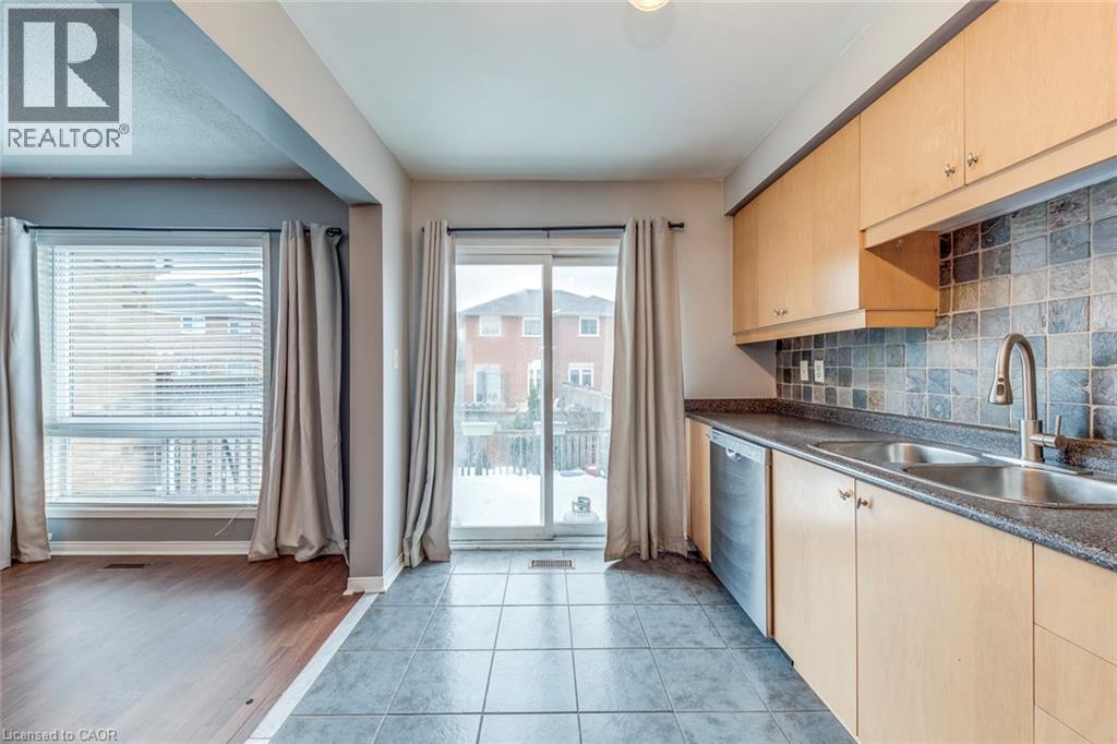 381 Kittridge Road, Oakville, Ontario  L6H 7K6 - Photo 15 - 40807006