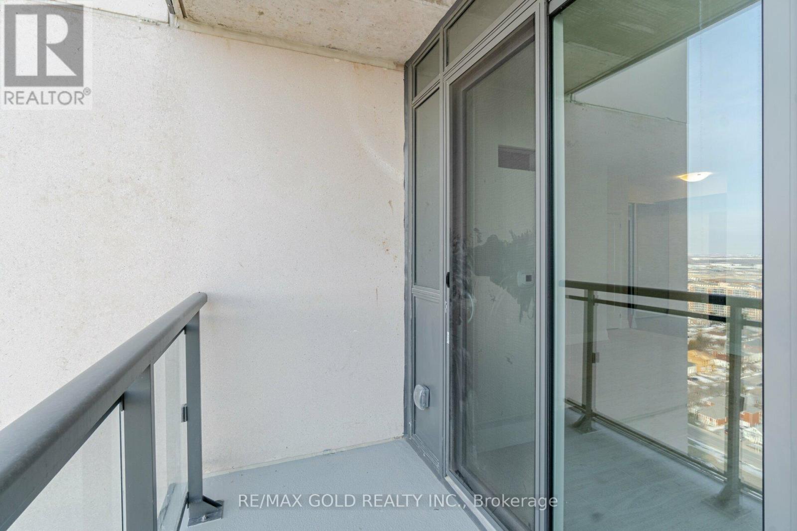 2402 - 15 Lynch Street, Brampton (Queen Street Corridor), Ontario  L0K 1E0 - Photo 27 - W12815208