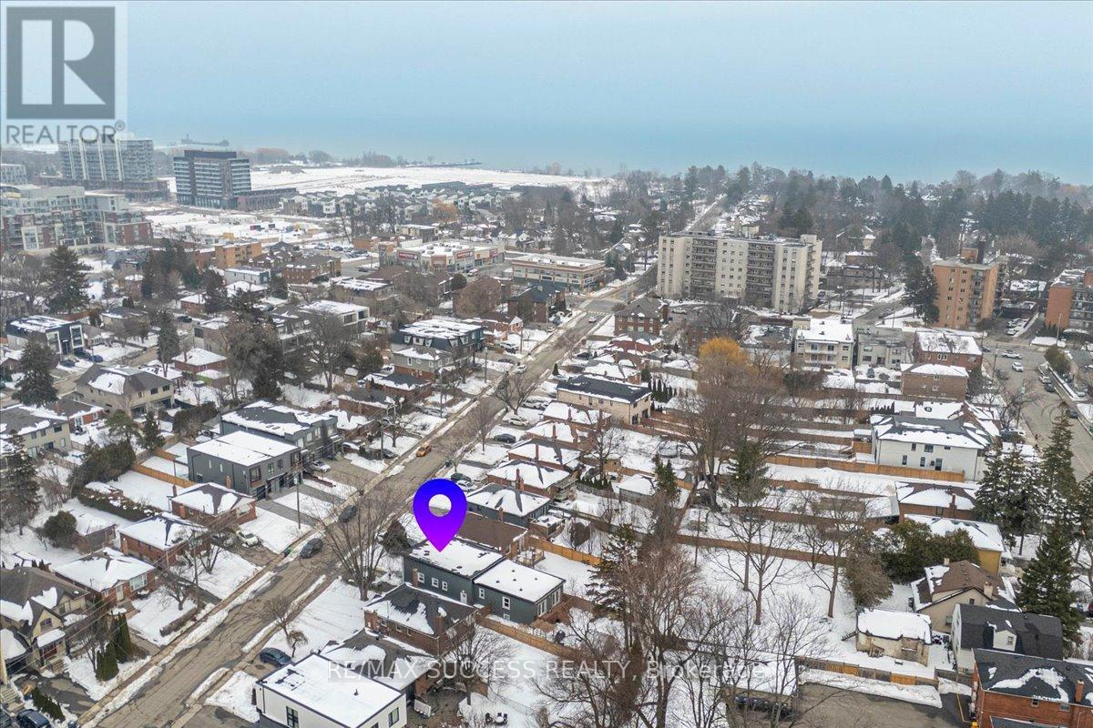 30 Maple Ave N Avenue, Mississauga, Ontario  L5H 2S1 - Photo 40 - W12815216