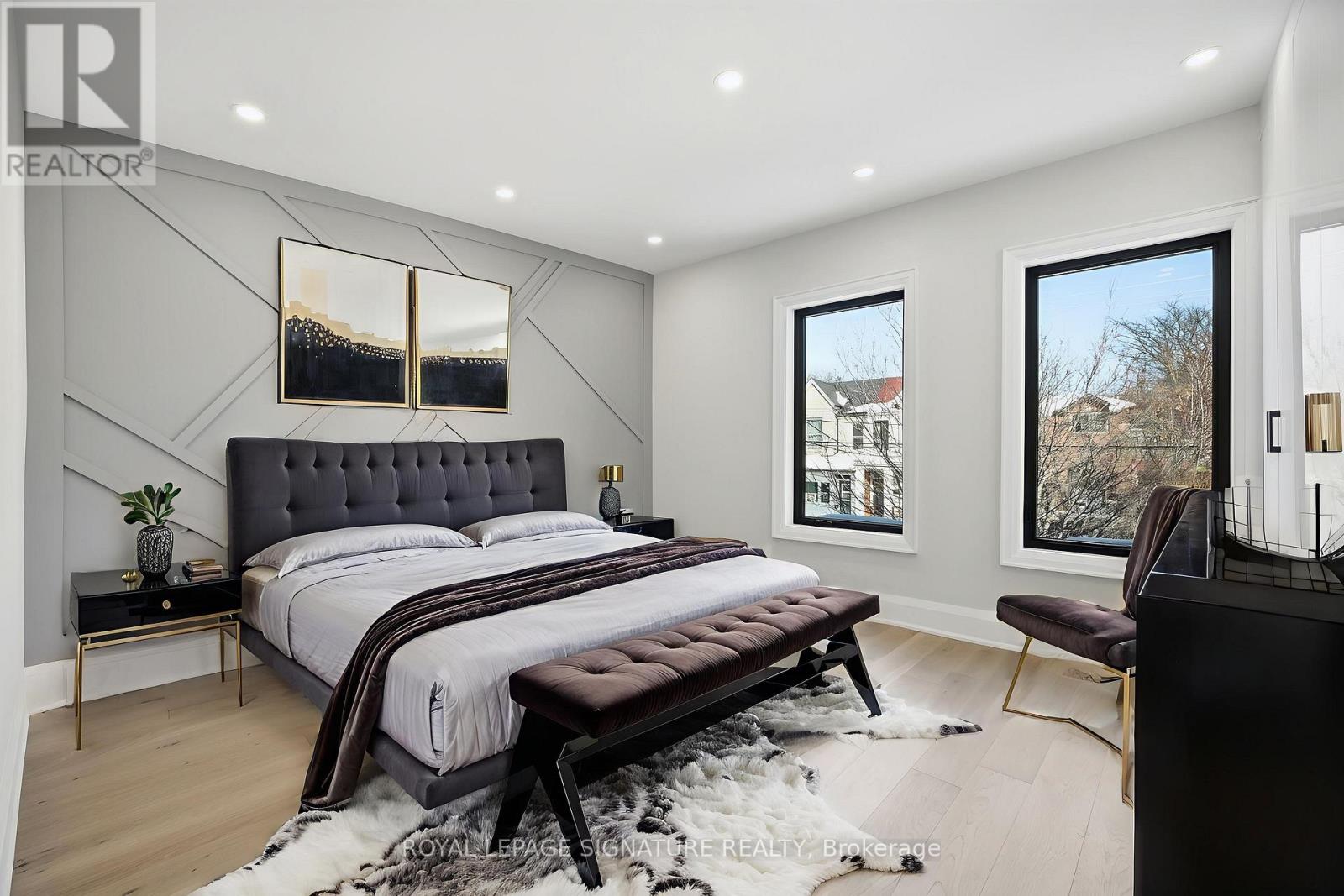 241 Maria Street, Toronto, Ontario  M6P 1W6 - Photo 16 - W12815222