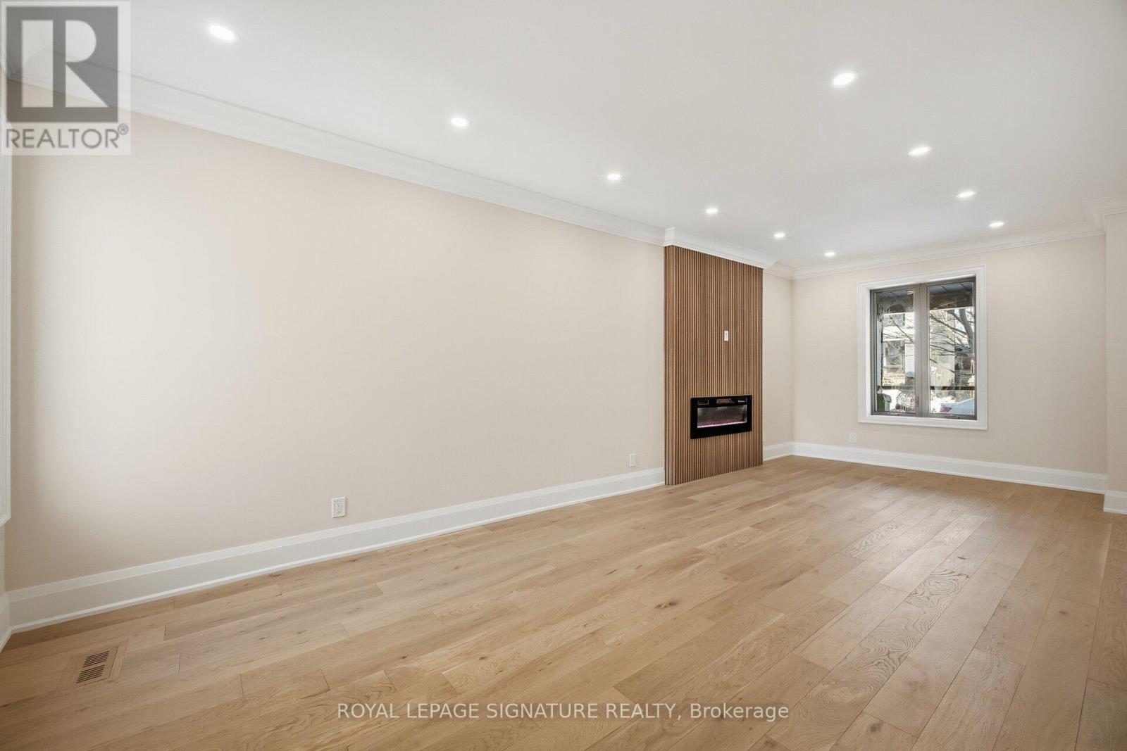 241 Maria Street, Toronto, Ontario  M6P 1W6 - Photo 8 - W12815222