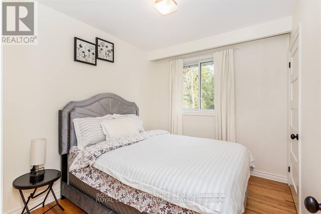 153 Ulster Drive, Oakville, Ontario  L6L 3P3 - Photo 13 - W12815238