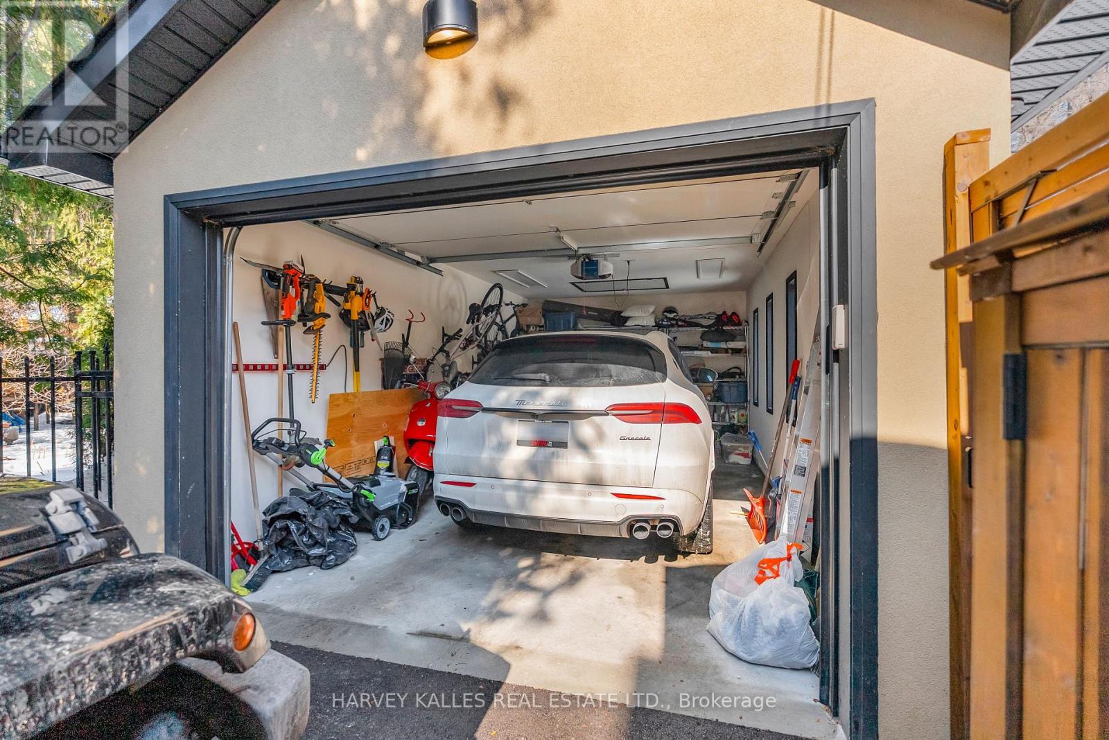 4 Belvedere Boulevard, Toronto, Ontario  M8X 1K1 - Photo 47 - W12815244