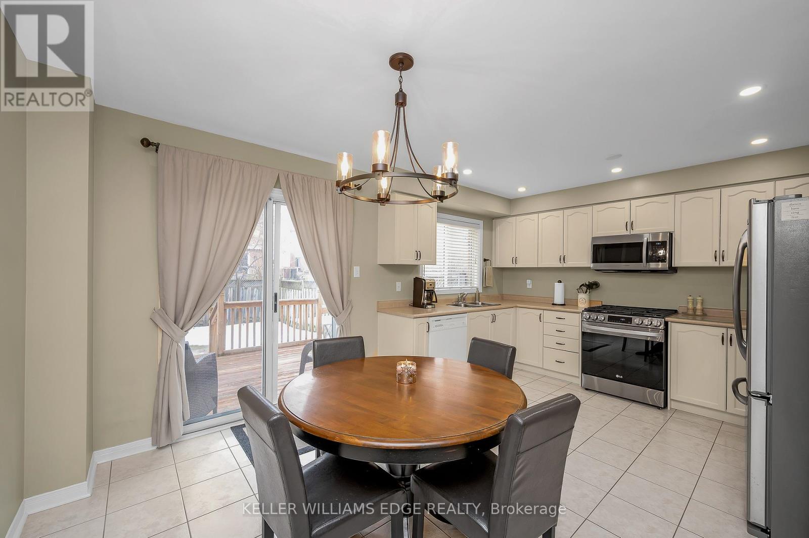 5179 Des Jardines Drive, Burlington, Ontario  L7L 6P7 - Photo 11 - W12815266