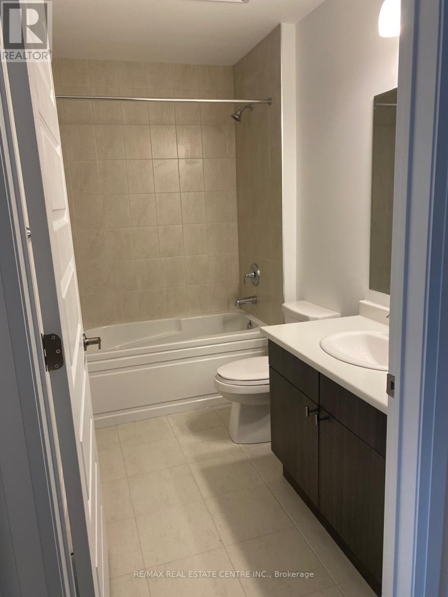 409 - 460 Gordon Krantz Avenue, Milton, Ontario  L9E 1Z2 - Photo 7 - W12815286