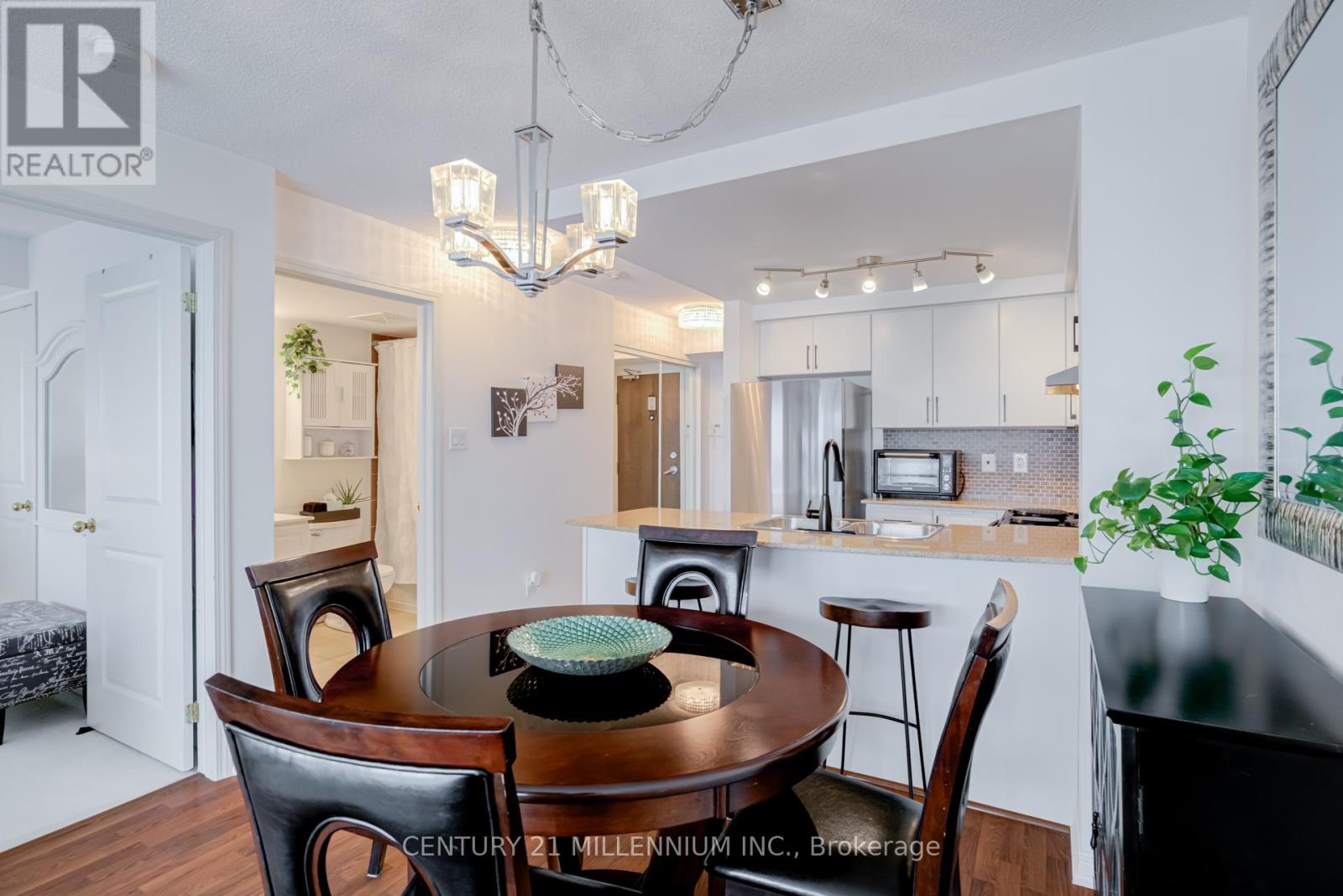 1503 - 9 George Street, Brampton, Ontario  L6X 0T6 - Photo 9 - W12815312