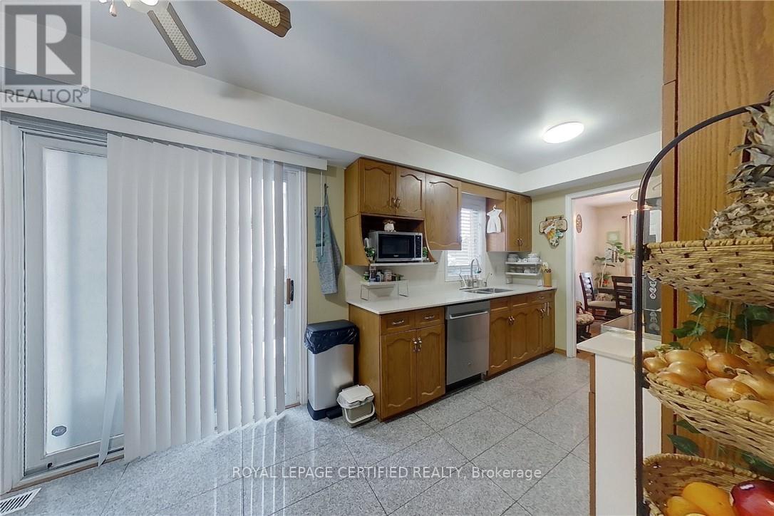 233 Benesfort Crescent, Waterloo, Ontario  N2N 3B5 - Photo 14 - X12815246