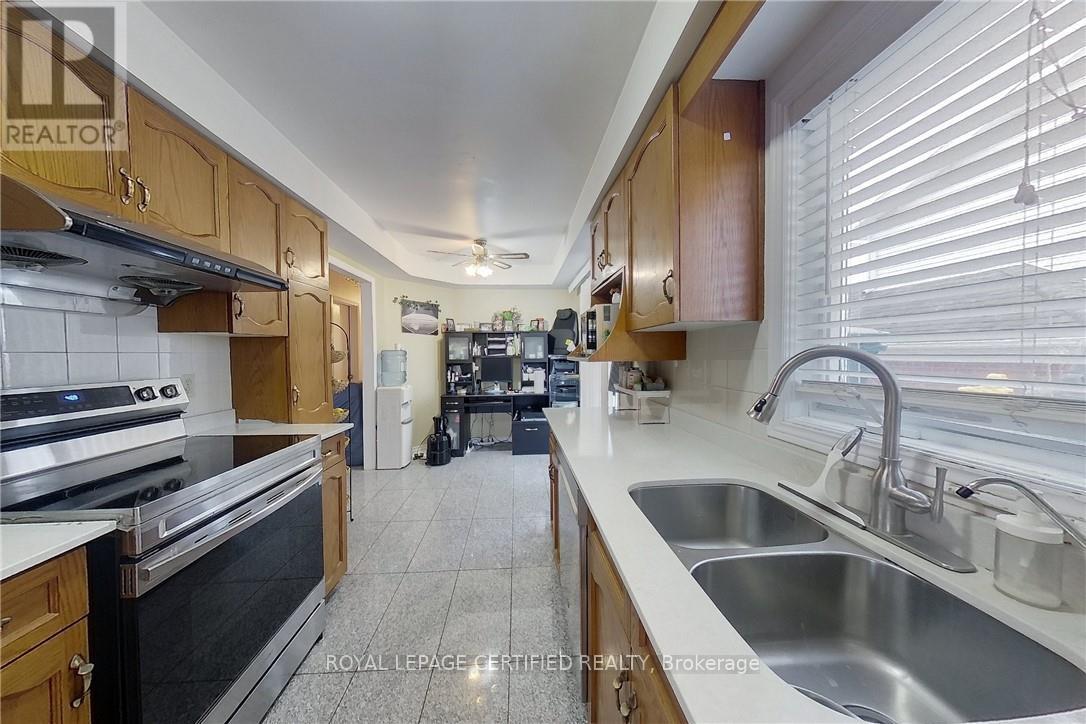 233 Benesfort Crescent, Waterloo, Ontario  N2N 3B5 - Photo 17 - X12815246