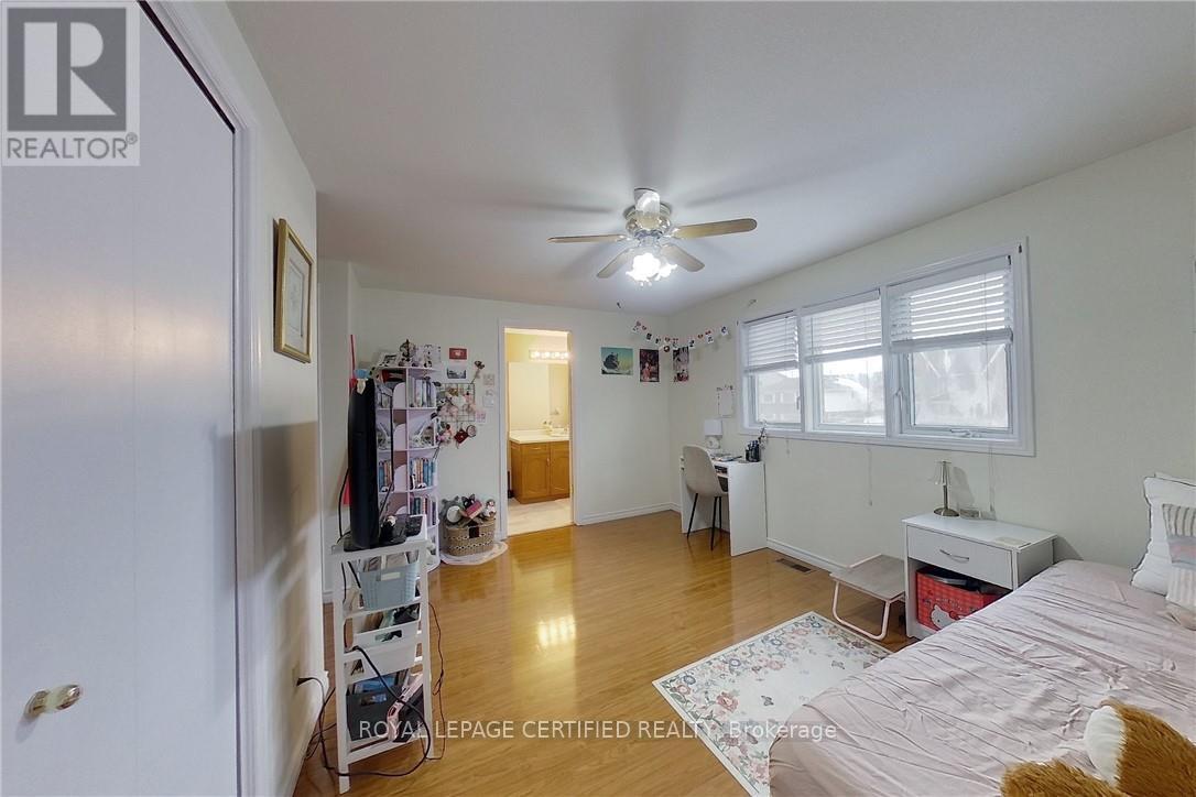 233 Benesfort Crescent, Waterloo, Ontario  N2N 3B5 - Photo 21 - X12815246