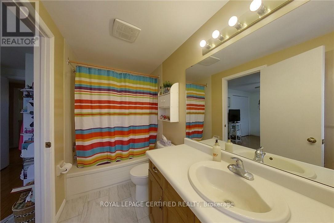 233 Benesfort Crescent, Waterloo, Ontario  N2N 3B5 - Photo 23 - X12815246