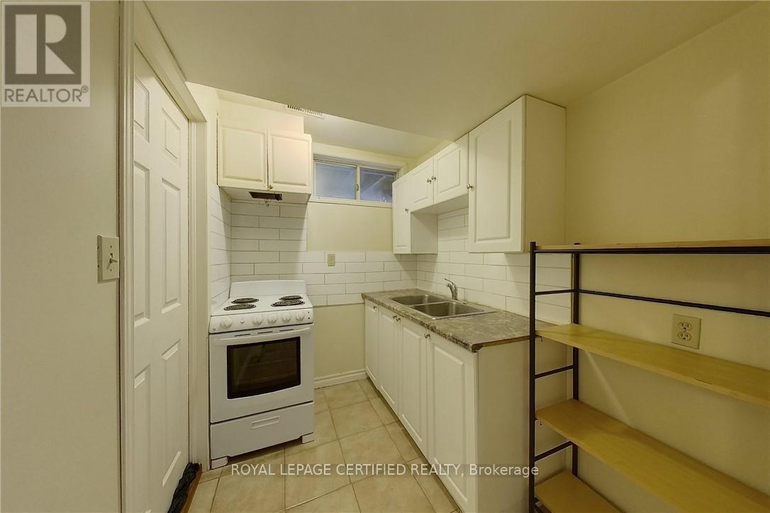 233 Benesfort Crescent, Waterloo, Ontario  N2N 3B5 - Photo 33 - X12815246