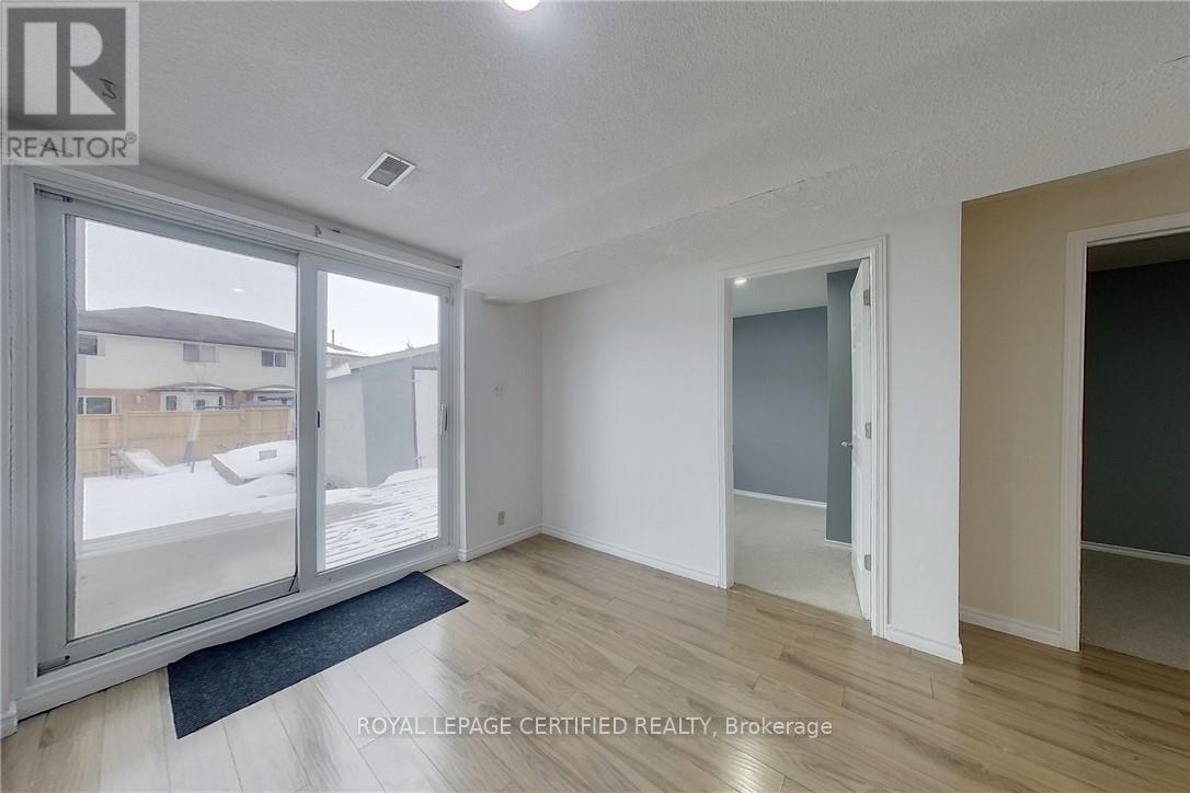 233 Benesfort Crescent, Waterloo, Ontario  N2N 3B5 - Photo 36 - X12815246