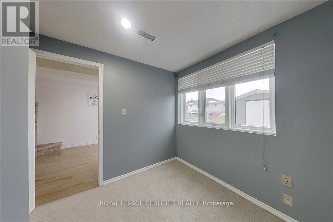 233 Benesfort Crescent, Waterloo, Ontario  N2N 3B5 - Photo 40 - X12815246