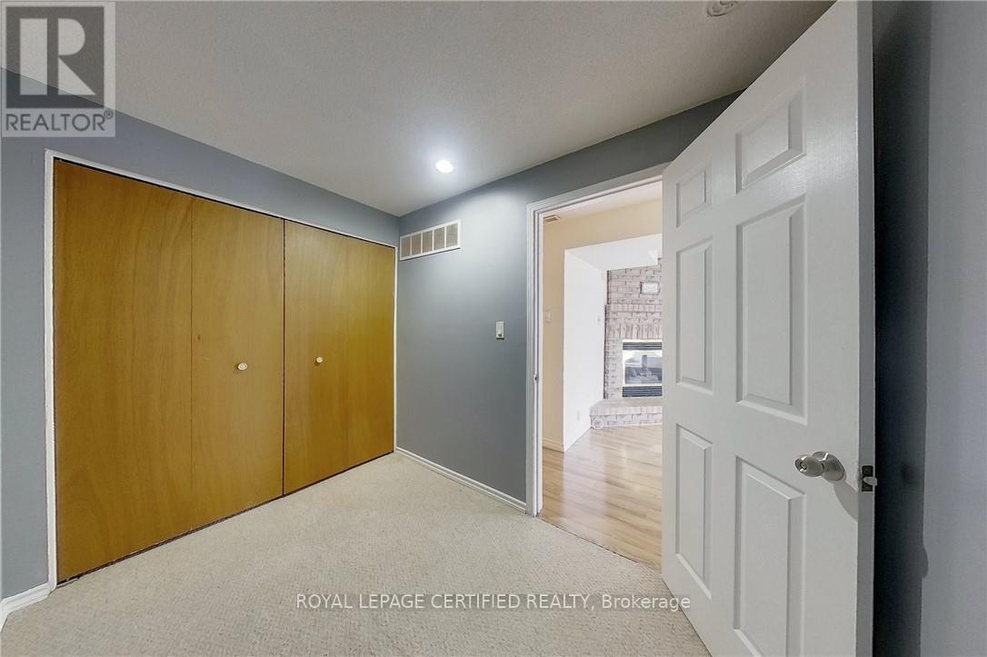 233 Benesfort Crescent, Waterloo, Ontario  N2N 3B5 - Photo 43 - X12815246