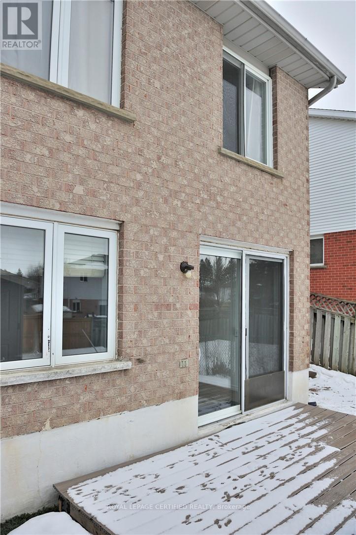 233 Benesfort Crescent, Waterloo, Ontario  N2N 3B5 - Photo 50 - X12815246