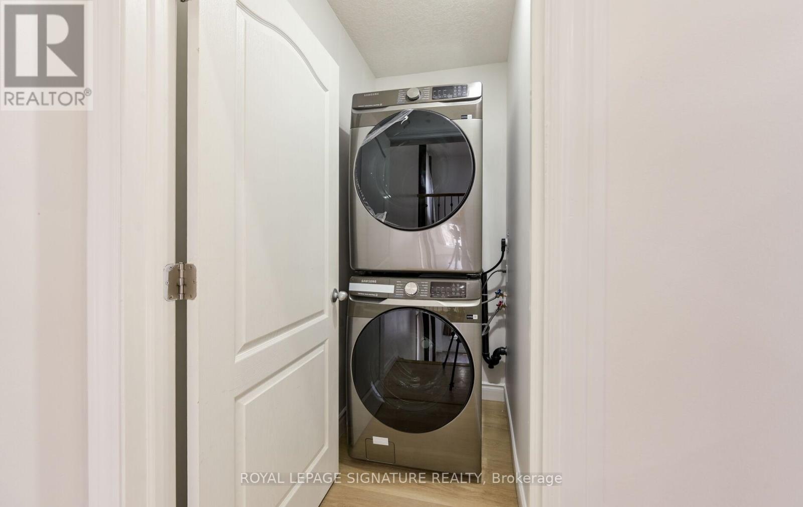 Upper Level B - 96 Highgate Drive, Hamilton, Ontario  L8J 0C2 - Photo 24 - X12815274