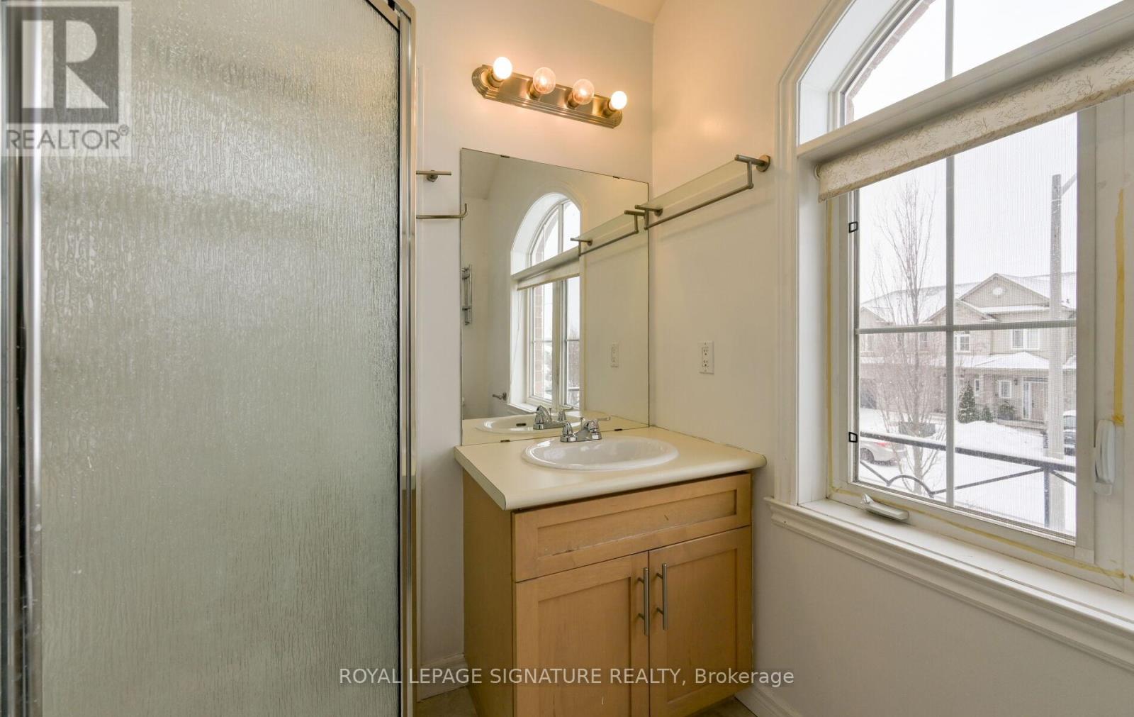 Upper Level B - 96 Highgate Drive, Hamilton, Ontario  L8J 0C2 - Photo 31 - X12815274